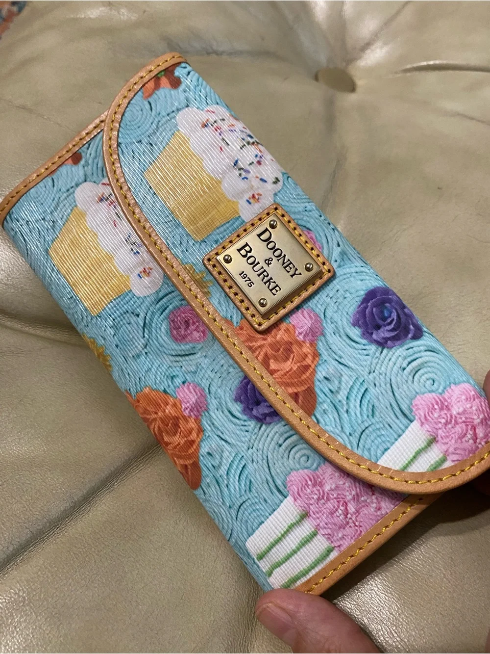 HTF Dooney & Bourke Cupcake Wallet Blue